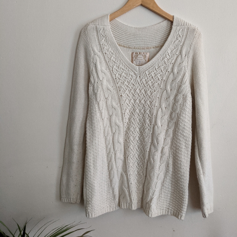 Sweet maternity sweater